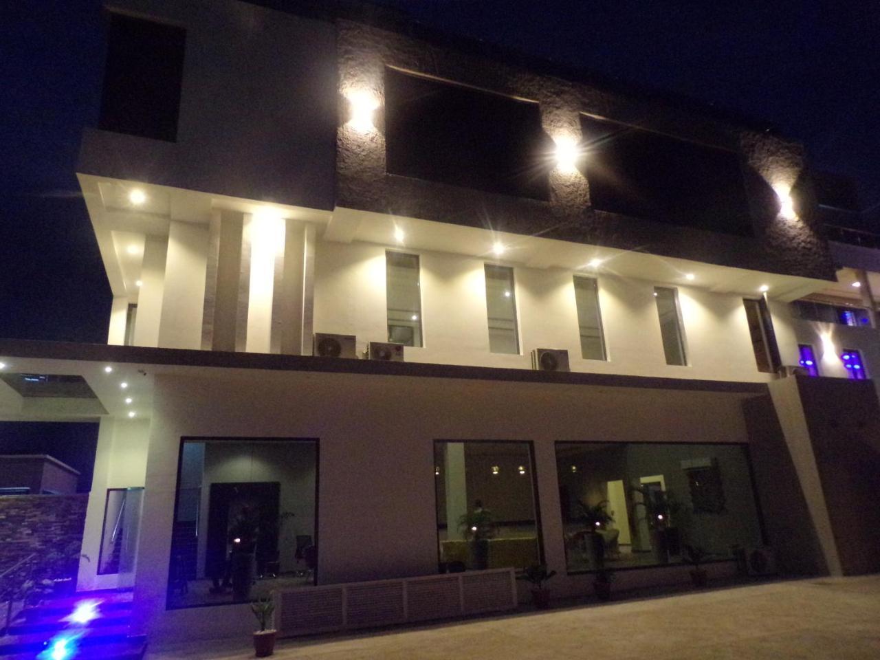 The Mayhill Lekki Esterno foto
