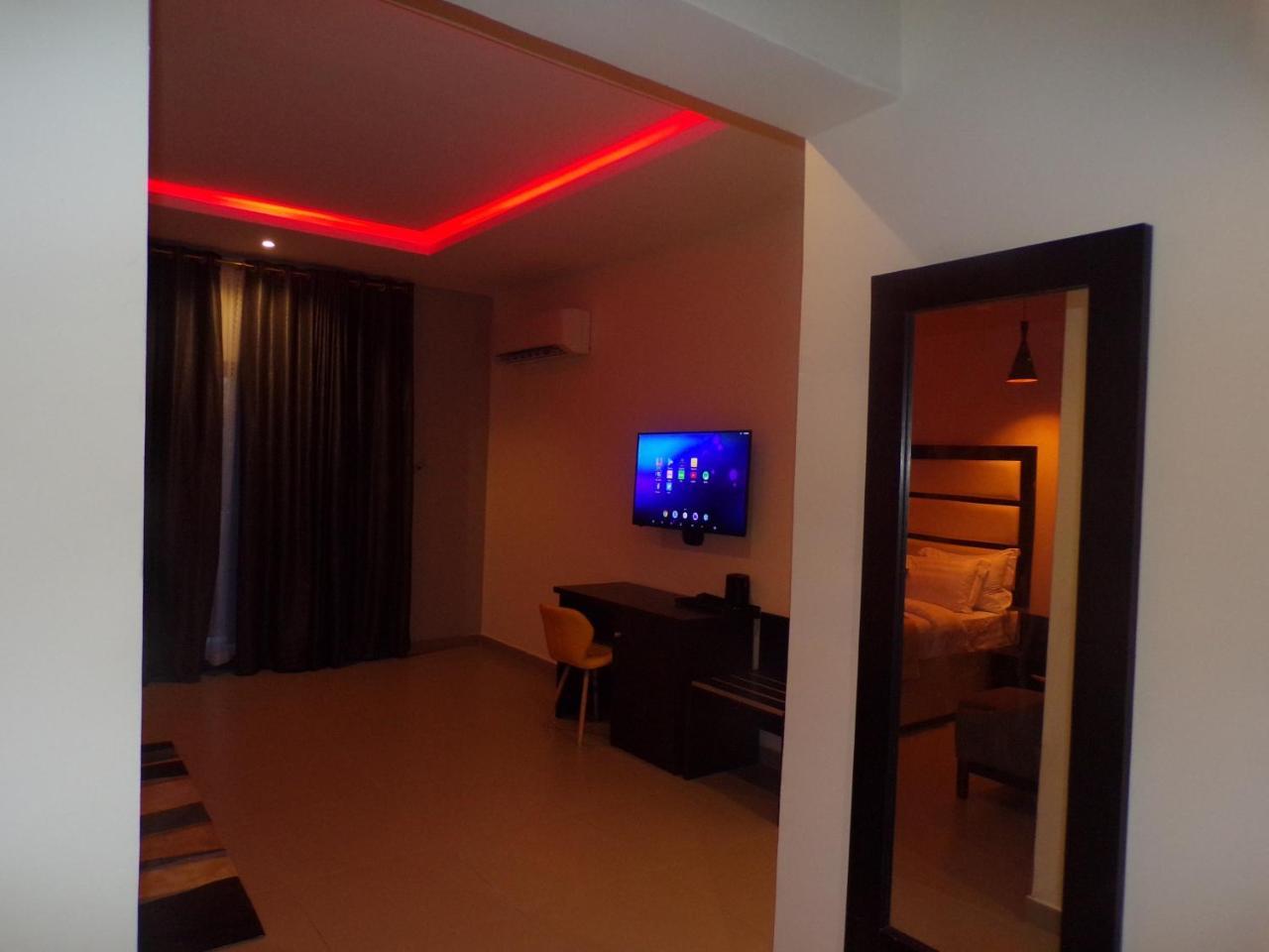 The Mayhill Lekki Esterno foto